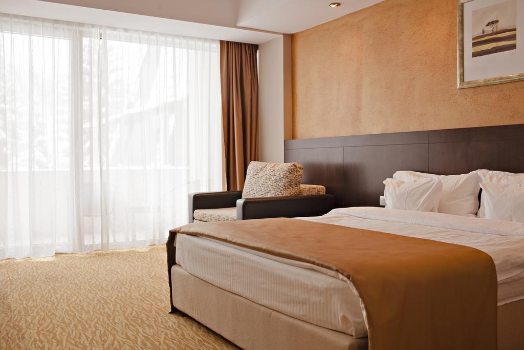 קובסנה Hotel Clermont מראה חיצוני תמונה