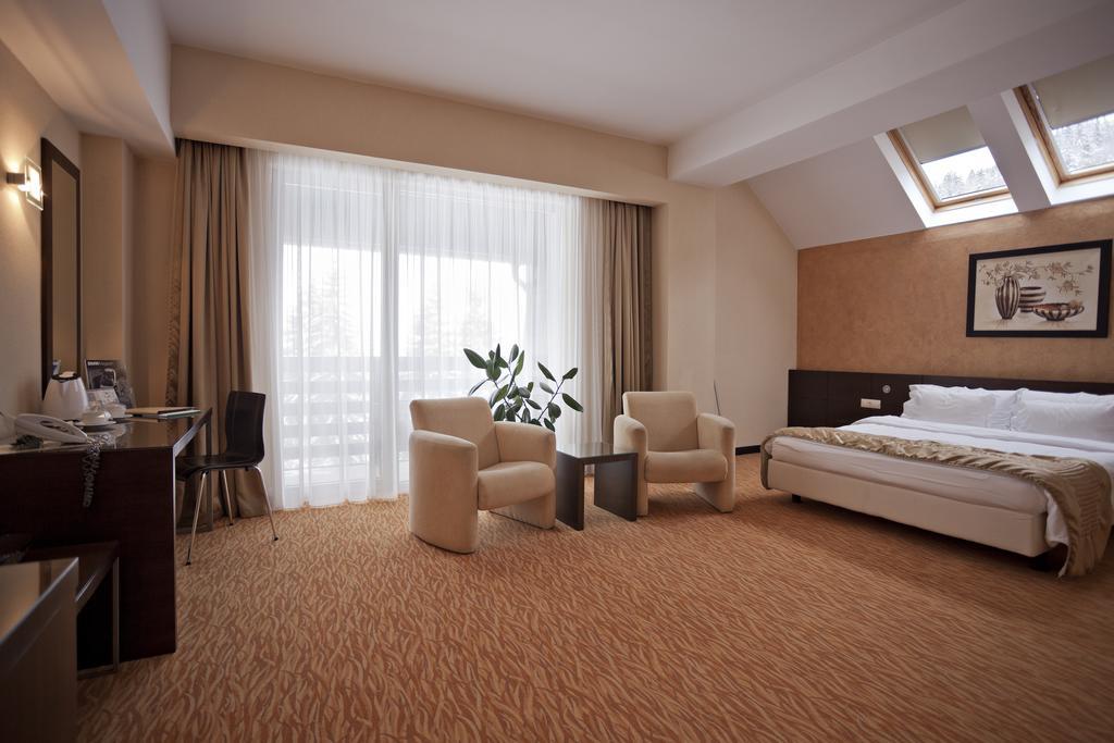 קובסנה Hotel Clermont מראה חיצוני תמונה